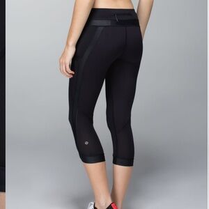 Lululemon Chase Me Crop